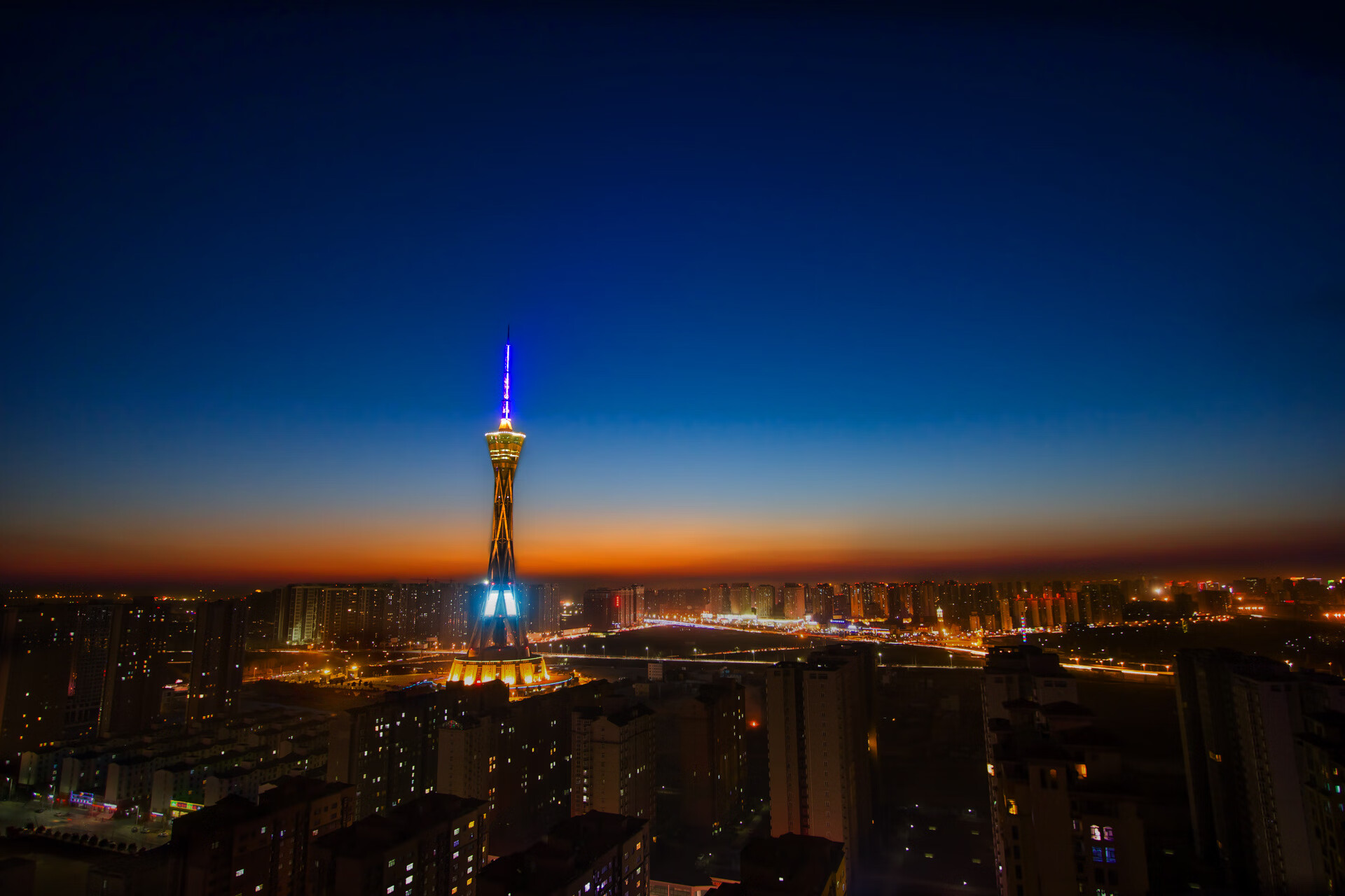 中国青少年篮球运动员体能素质发展规律，我国篮球青少年运动发展现状
